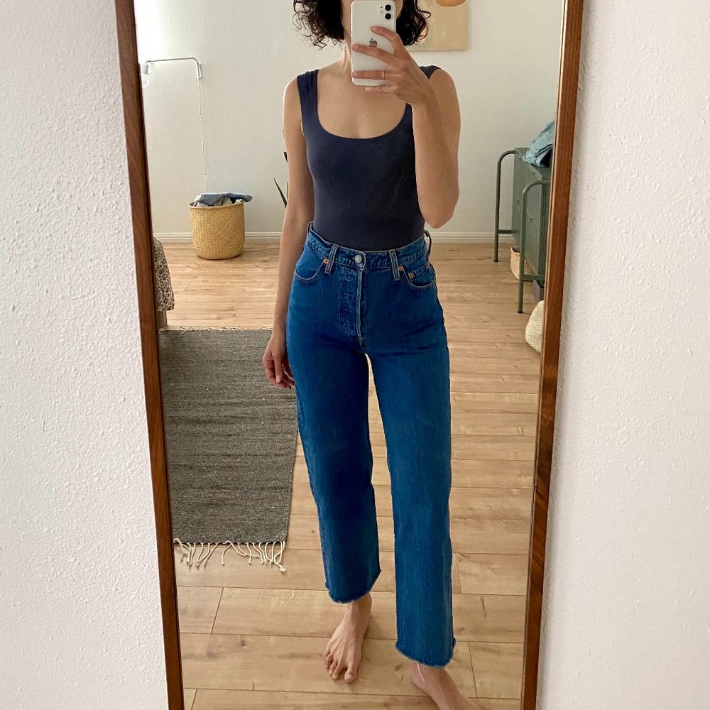Levi's Ribcage High Rise in Medium Wash